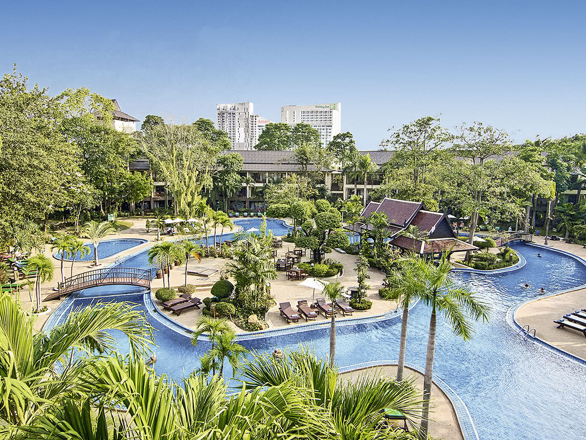 The Green Park Resort – Thailand
