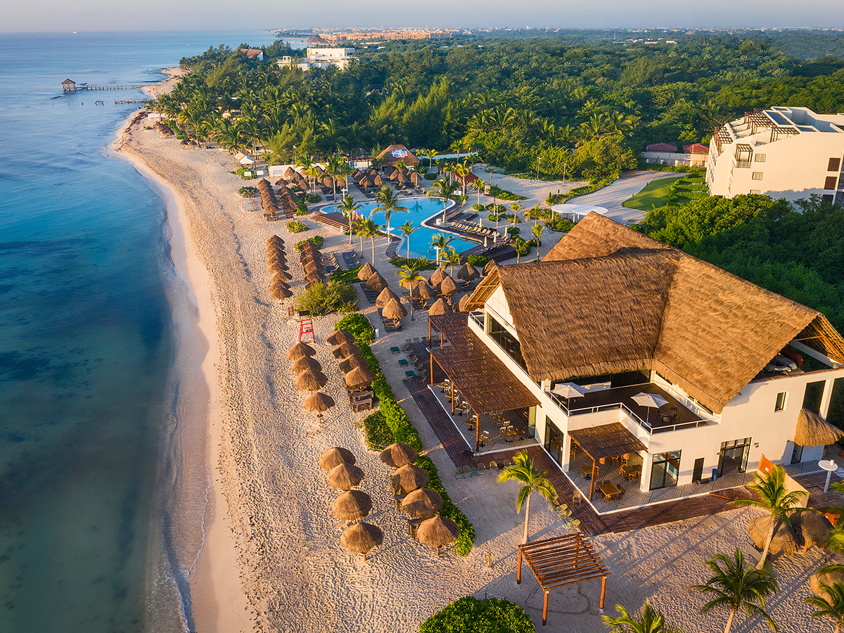 Ocean Riviera Paradise by H10 – Mexico