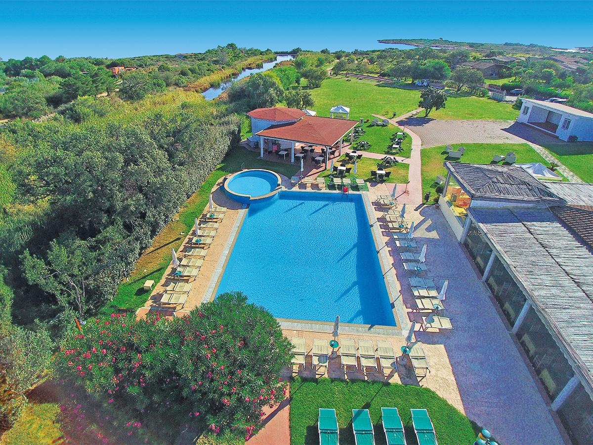 Club Hotel Li Suari Village – Italië
