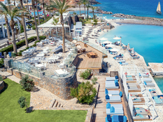 Radisson Blu Beach Resort